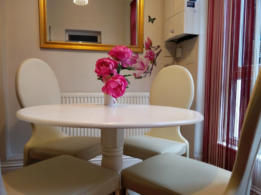 Hammersmith Apartment ブレントフォード エクステリア 写真